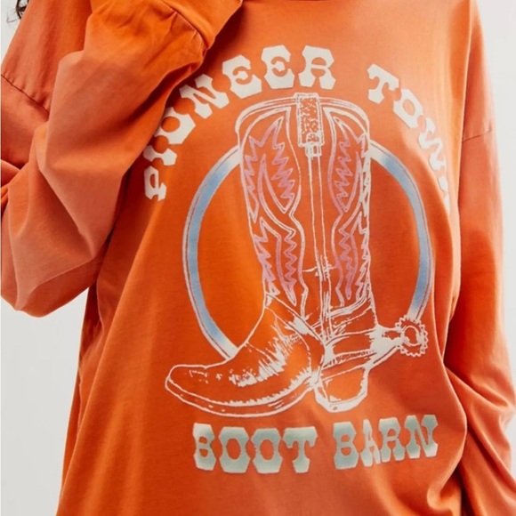 Daydreamer Pioneer Town Orange Graphic Tee - Picture 1 of 5